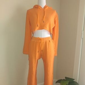 💔 SOLD Sorry, this item was SOLD. Tangerine Crop Top Jogger Set, Med